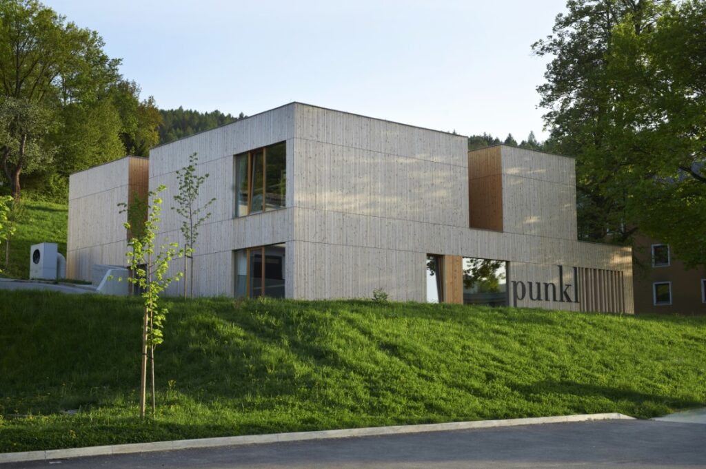 Mladinski hotel Punkl